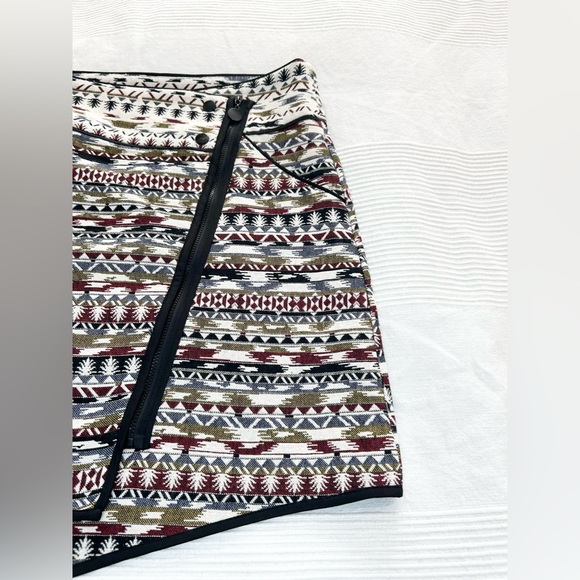 Kenar Tapestry Aztec Mini Skirt - Picture 5 of 11